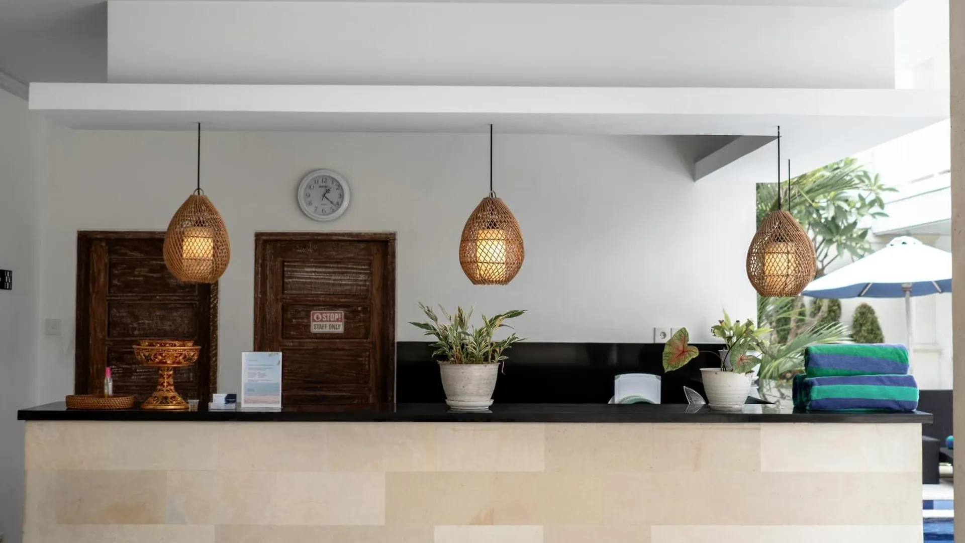 The Eight Villa & Rooms Bali - Seminyak Homestay szállás