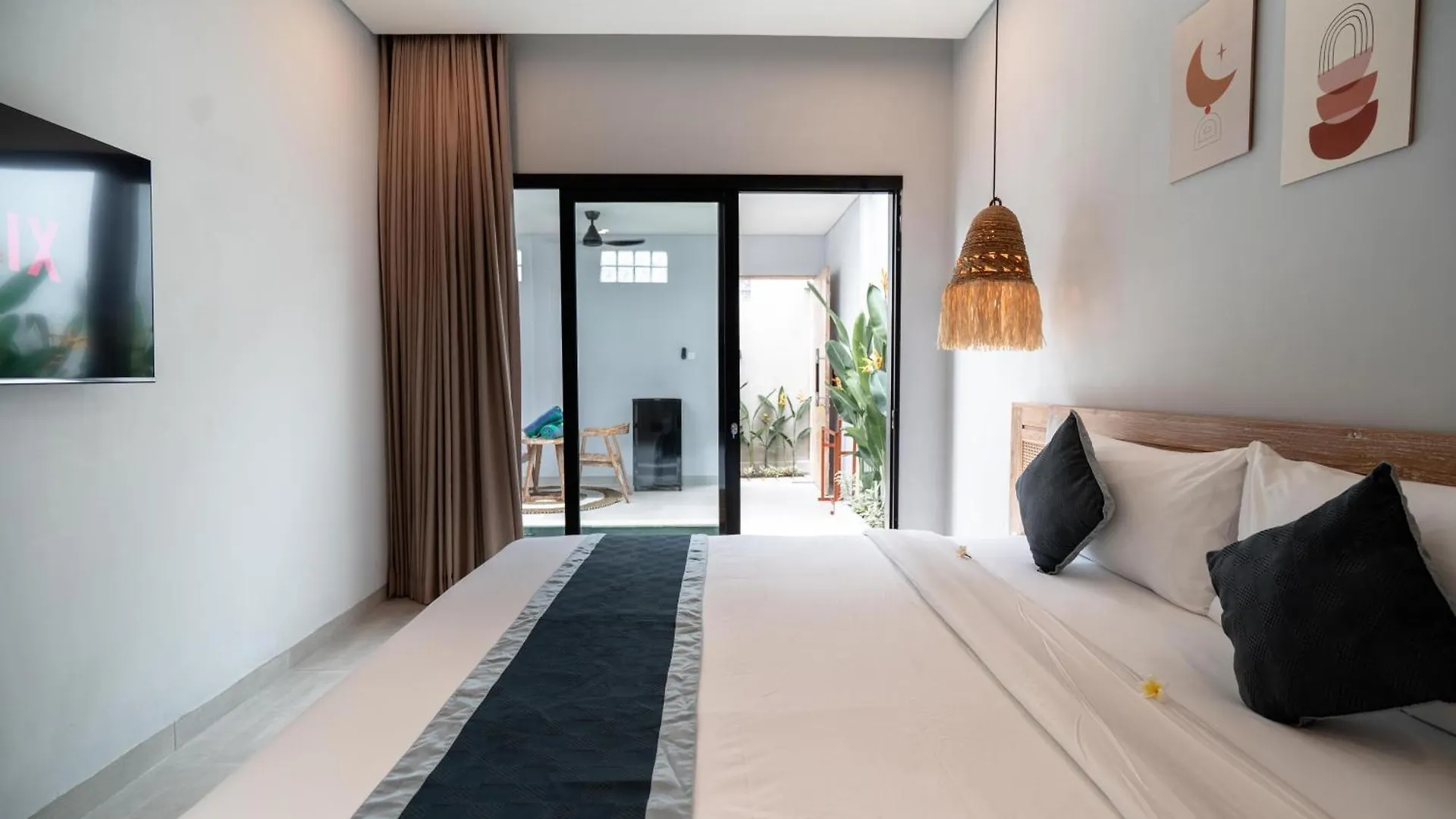 The Eight Villa & Rooms Bali - Seminyak Homestay szállás